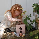 Explore playful learning with Mushie.